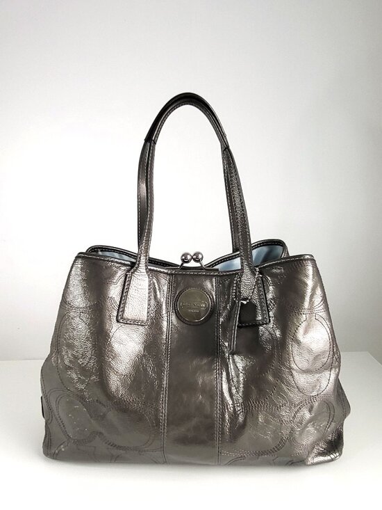 Coach Metallic Signature Kisslock Tote F15668 I Leather Shoulder Bag I Spacius - Picture 1 of 10